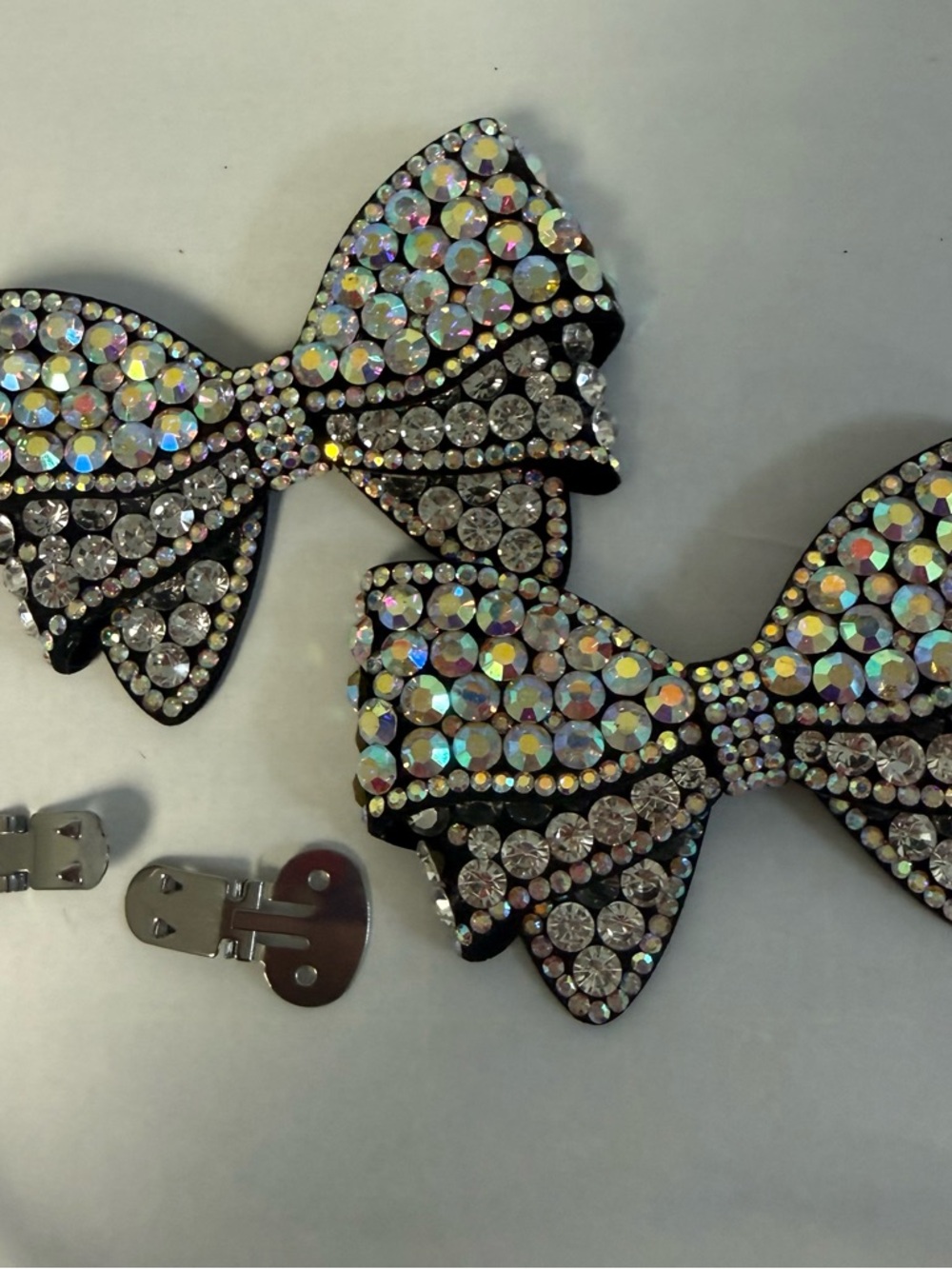 RHINESTONES Bow Shoe Clips Iridescent Ornament NWOT